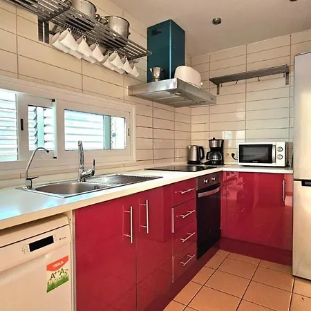 Big And Beautiful House * אדחה