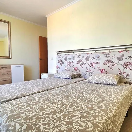 Big And Beautiful House אדחה